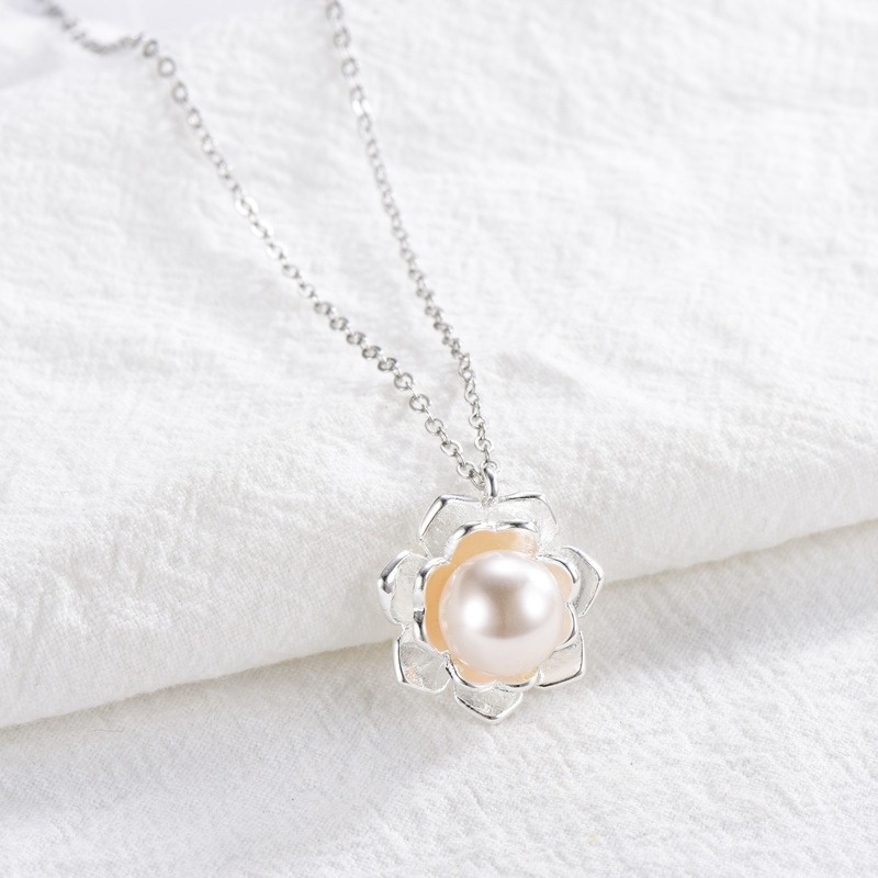 [Ready Stock]Fashion New Lotus Pearl Pendant Elegant Necklace