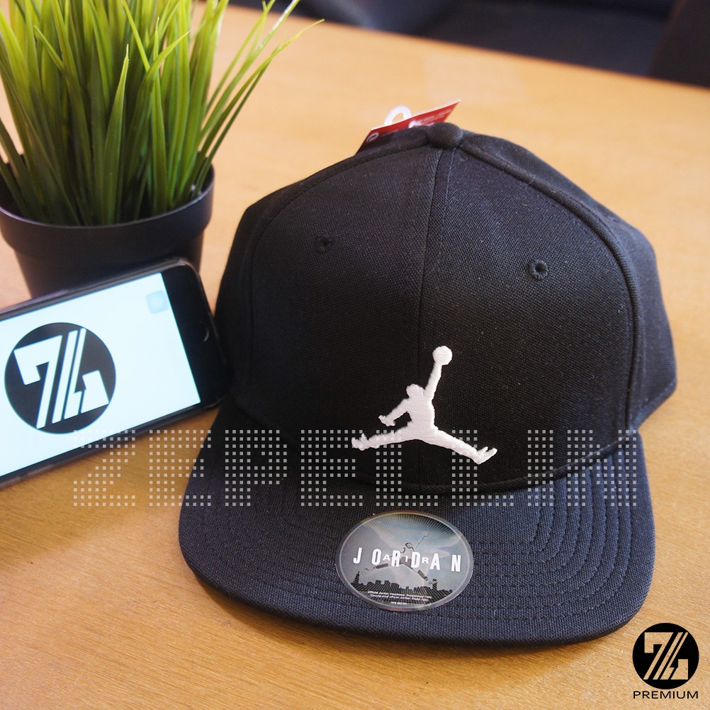 topi air jordan original