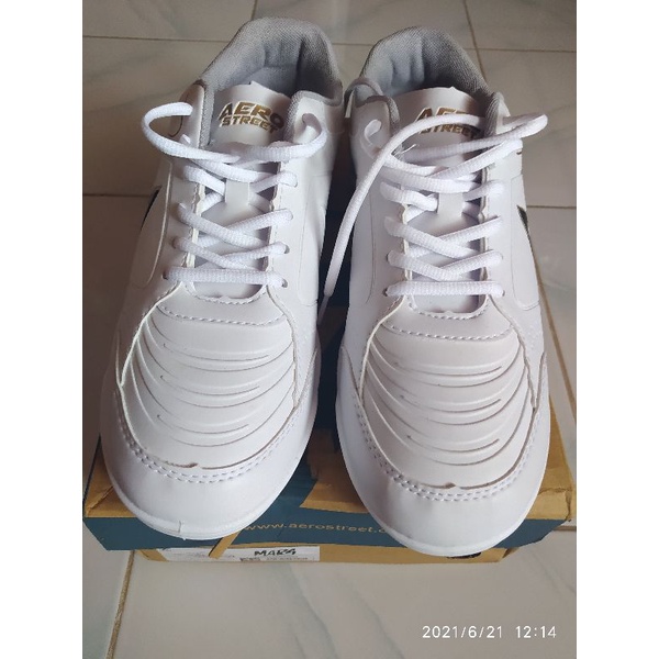 sepatu futsal aerostreet