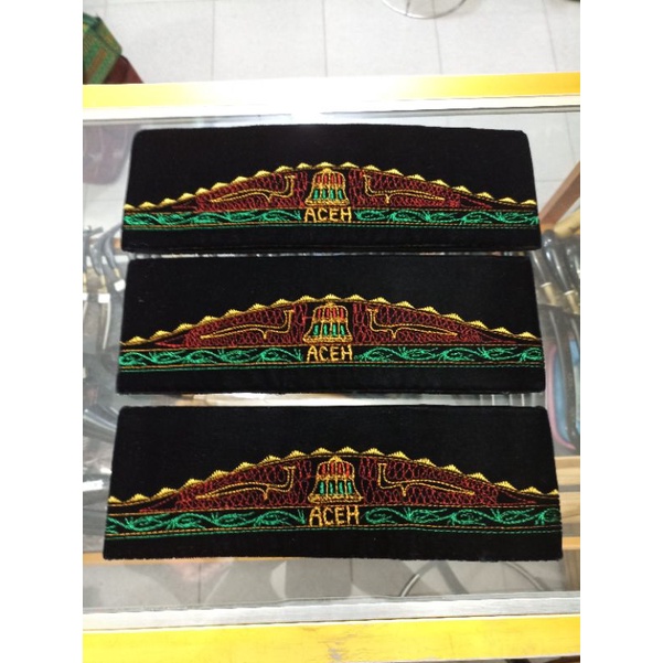 Peci Aceh motif rencong dan kopiah meukutop asli khas Aceh