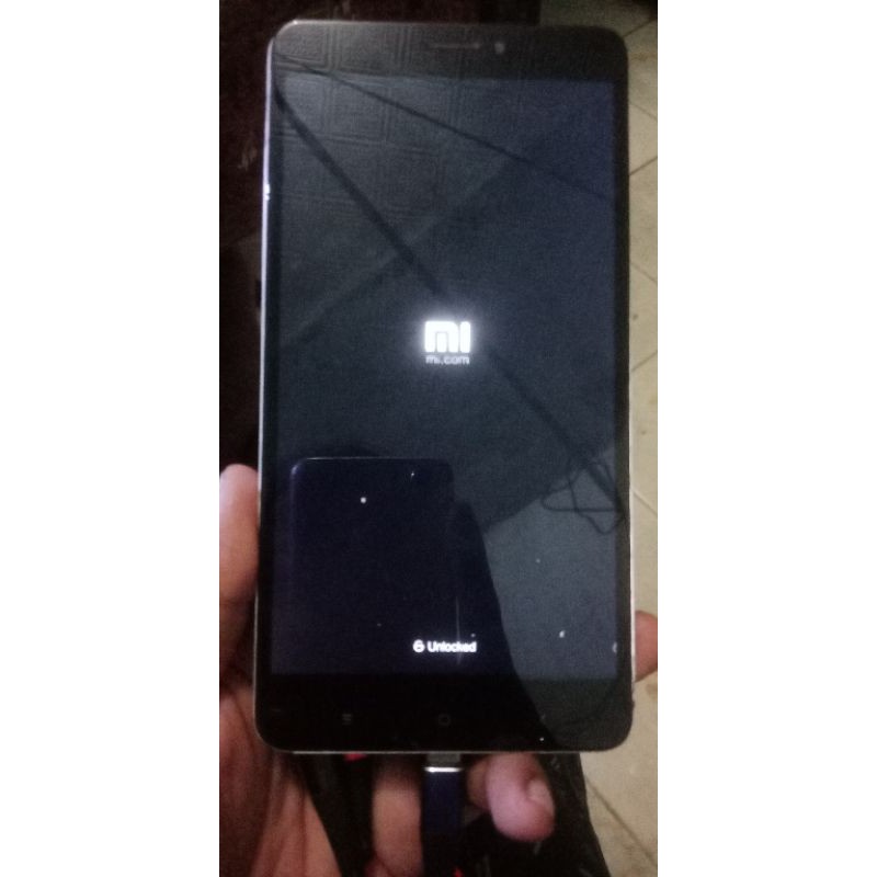 mi max 2 minus