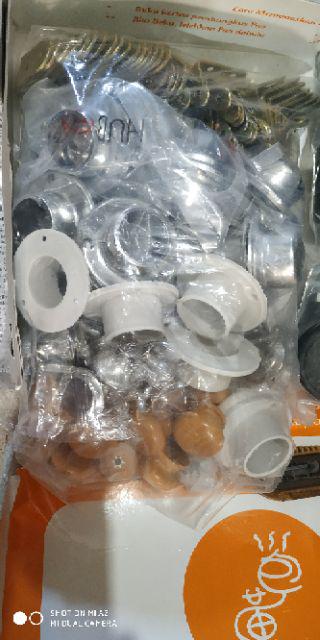 Bracket Kuping Pvc Gantungan Lemari 1