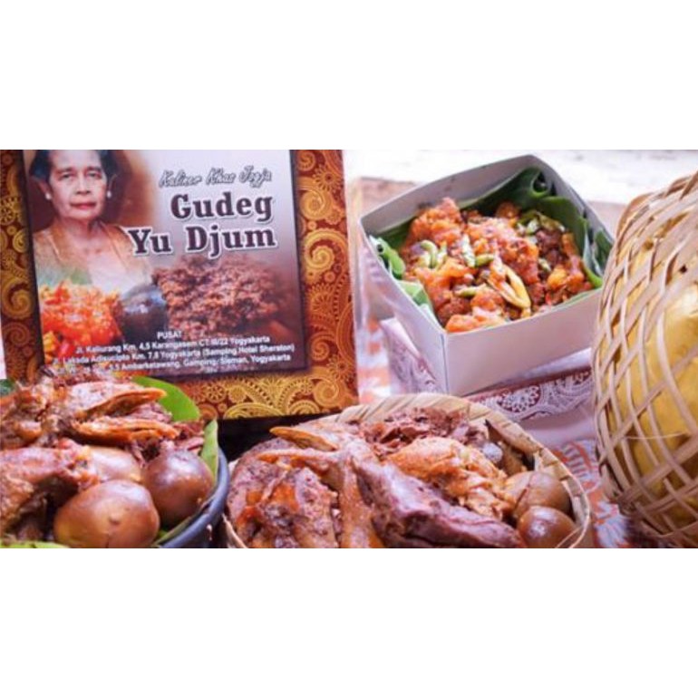 

Gudeg yu djum isi paha bawah 1 + telur 3 gudeg krecek komplit