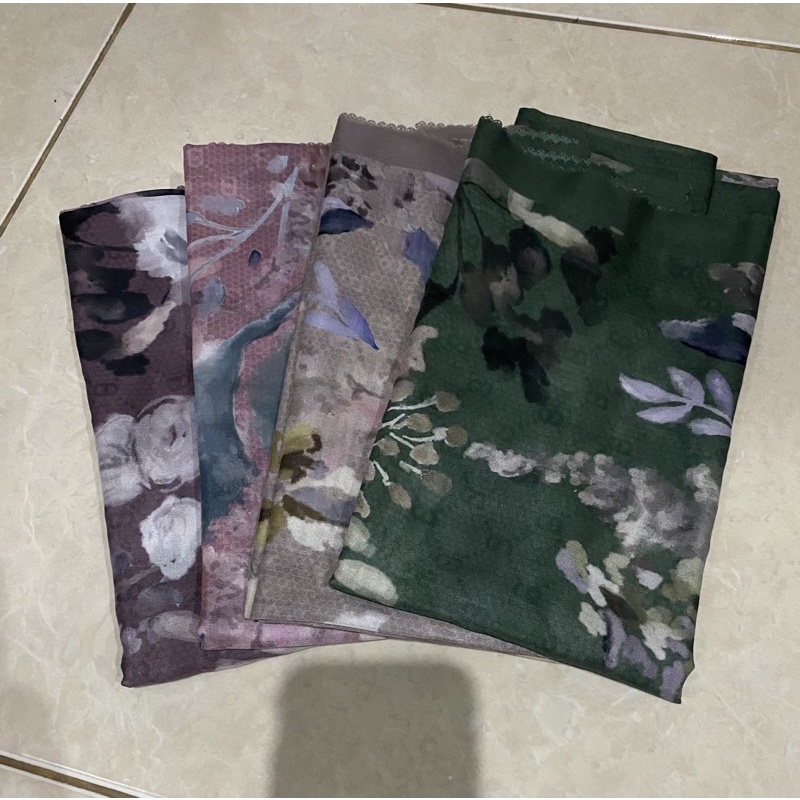 buttonscarves le fleur preloved
