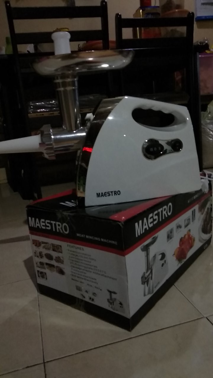 Meat Grinder Maestro Atau Mesin Penggiling Daging 302 / Gilingan Daging Elektrik