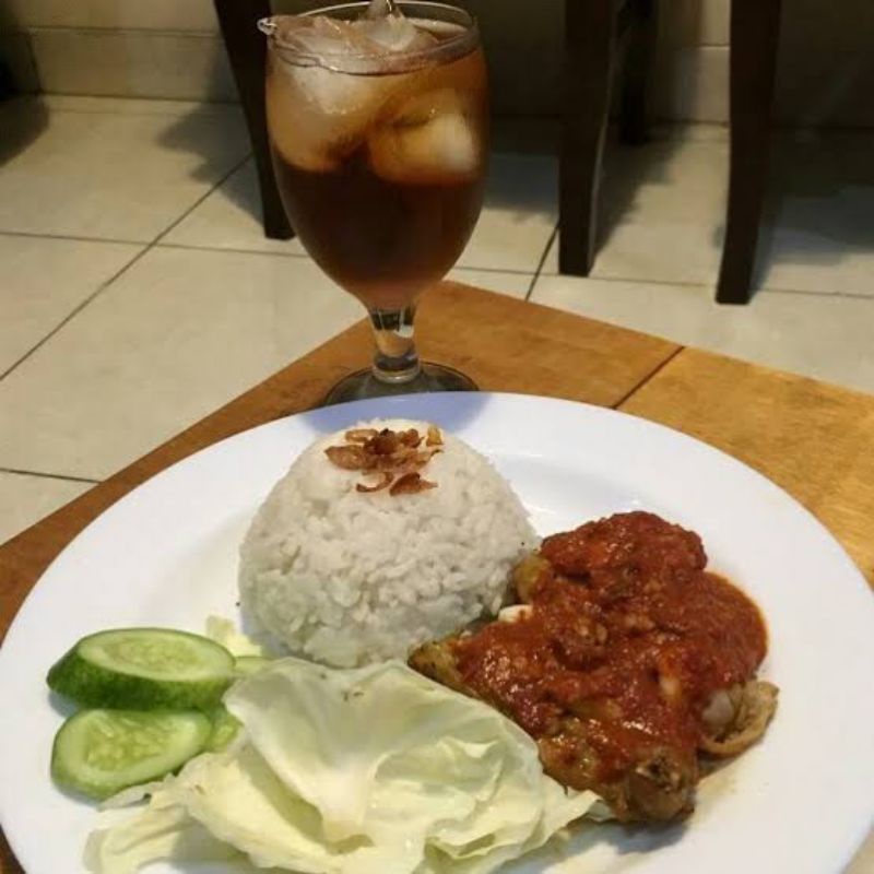 

NasiAyamPenyet+estehmanis