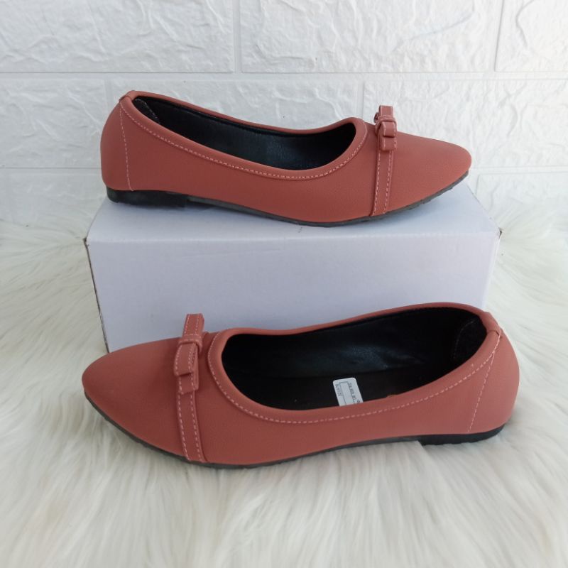 Sepatu Wanita Casual Flat Shoes Wanita Kekinian Sepatu Balet Pita Terbaru