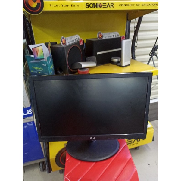 Obral LED monitor Samsung dan LG 19 inc widescreen bergaransi