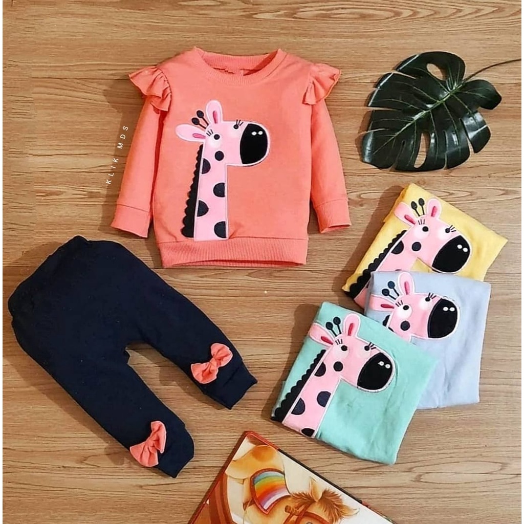 Baju Bayi Perempuan Setelan Atasan Dan Celana Motif King Giraffe 1 Ukuran