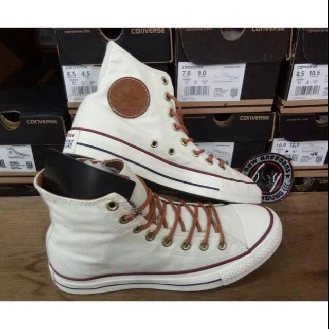 Sepatu converse peached ox high putih