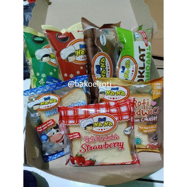 

Nana sandwich isi 6 rasa coklat pandan strawberry susu