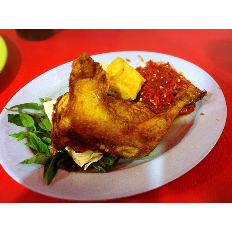 

pecel ayam +nasi+tahu tempe