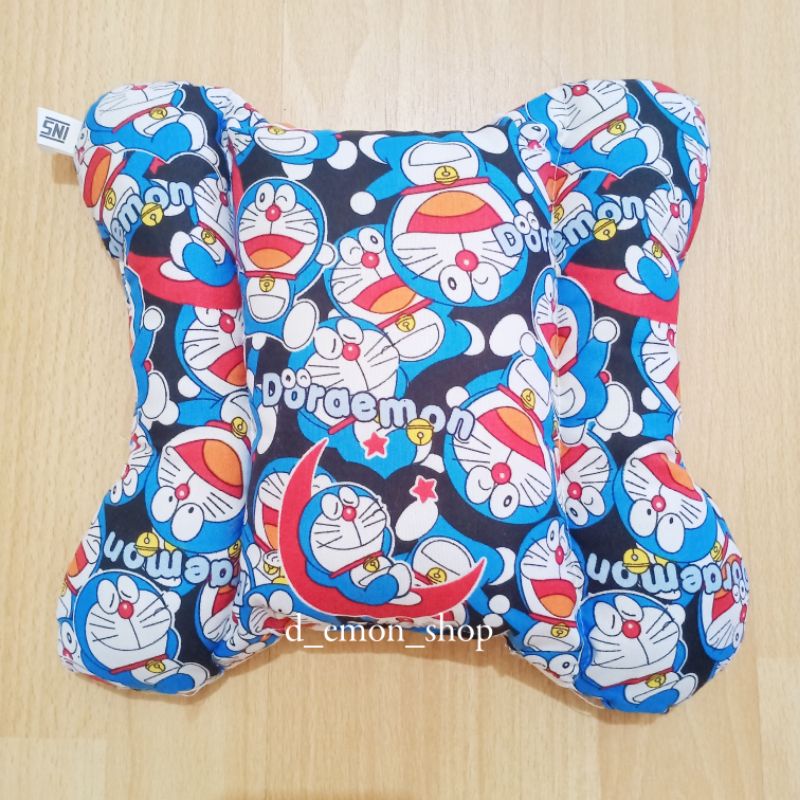 Bantal Motor untuk anak motif doraemon