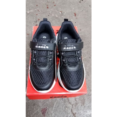 AIRWALK SEPATU SEKOLAH