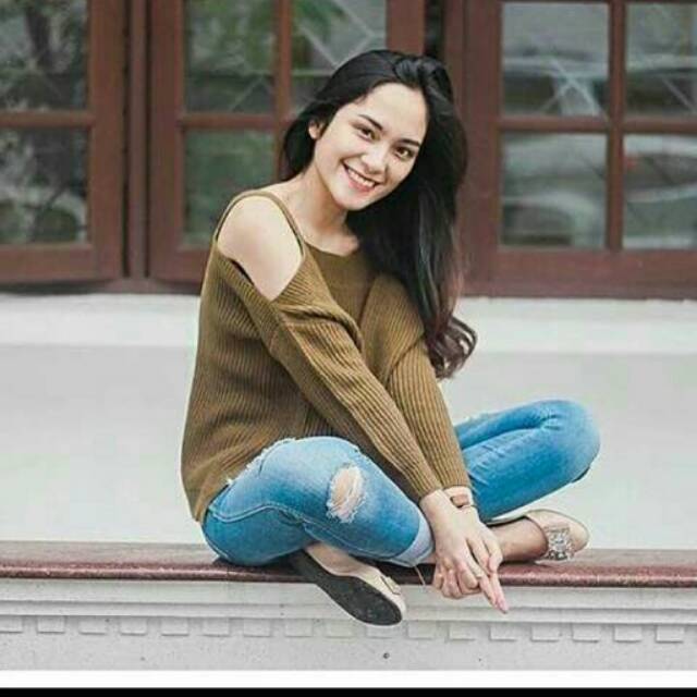 Sabrina sweater premium