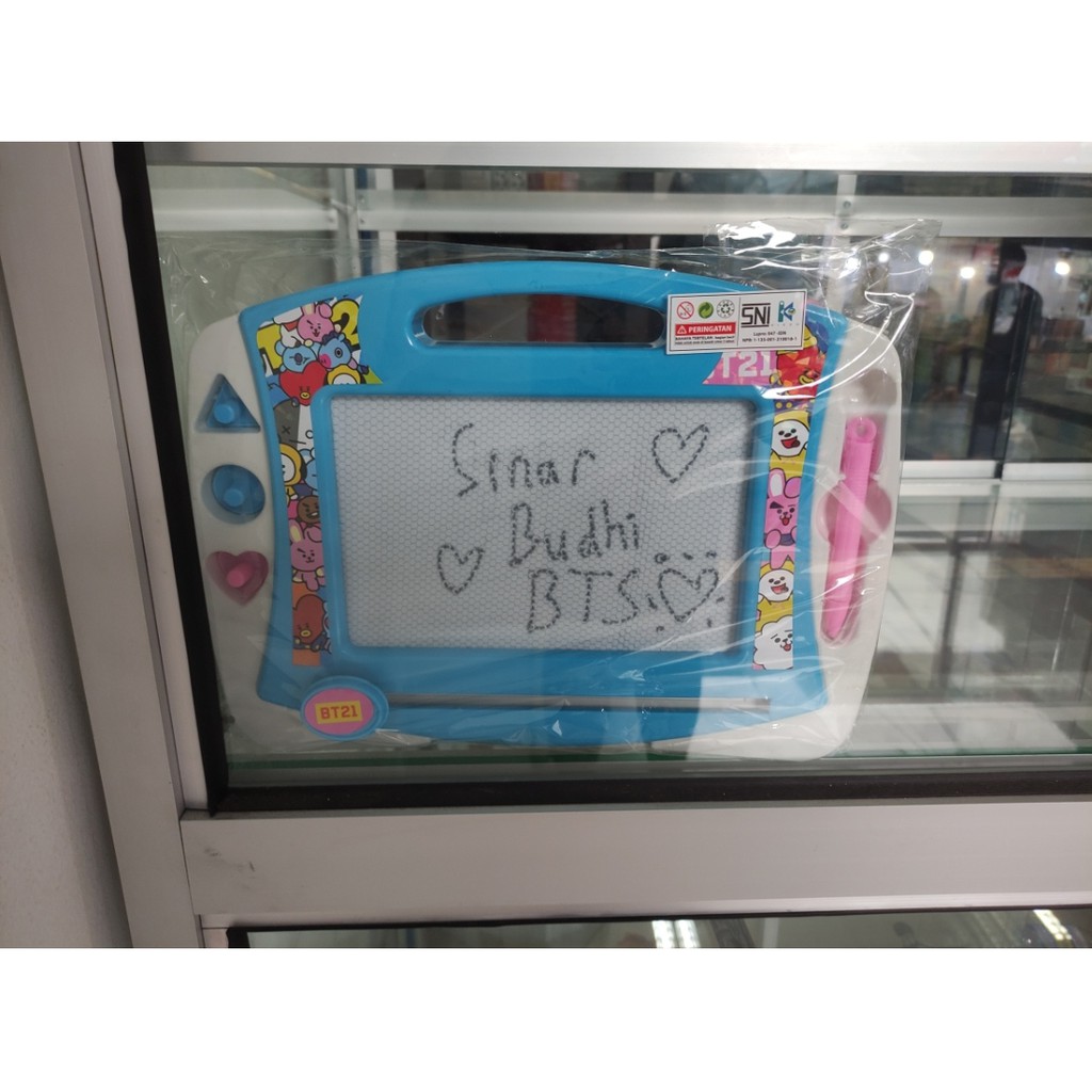 

magic board 21 x30 cm kpop yayang bisa dihapus menggunakan serbuk besi