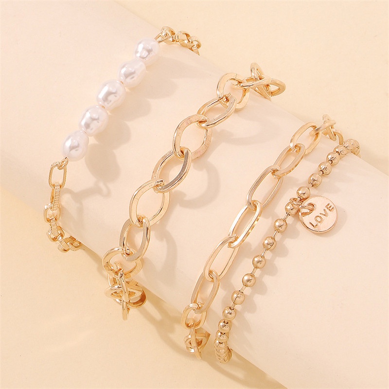 4pcs / Set Gelang Rantai Emas Multilayer Aksen Mutiara Untuk Wanita