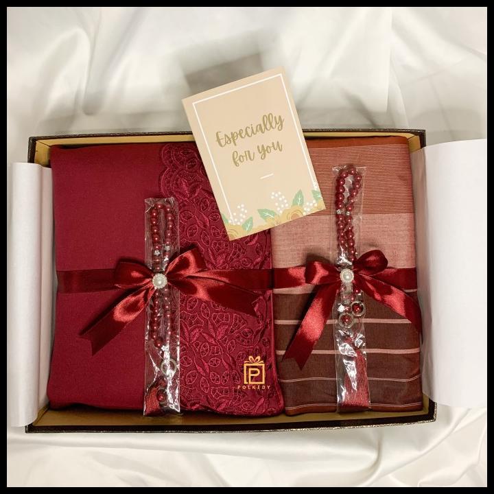 

Hampers Polkedy Mukena Dan Sarung