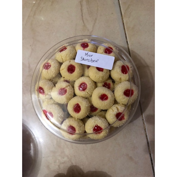 

kue kering kelapa cerry