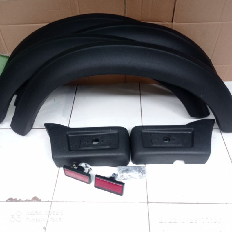 OVER FENDER JIMNY KATANA MODEL SAMURAI BAHAN KARET