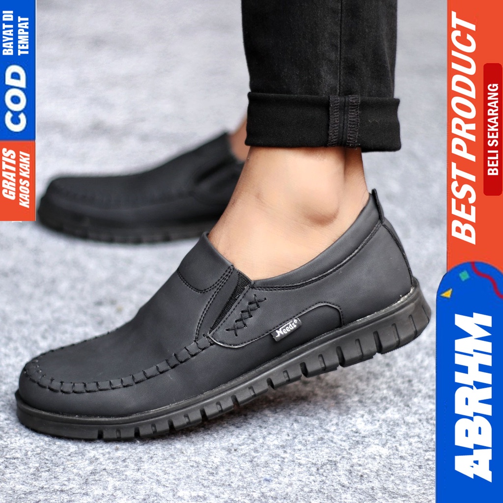 Sepatu Casual Pria Slip On Kasual Formal Kulit Pu  Kerja Kantor Kondangan Hitam ABRHM BLENO