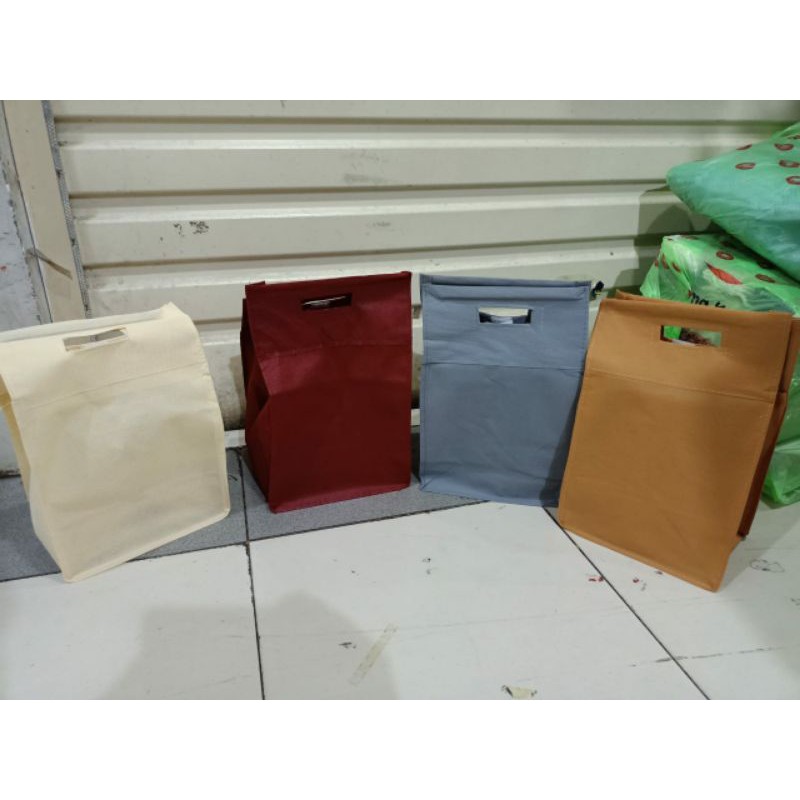 

tas pita bambu buat toples 3 dan bronis bahan tebal isi 12 pcs