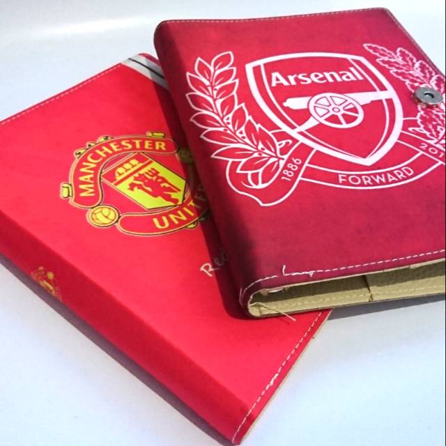 

Binder Football Club/Binder Lelaki/Binder A5/Binder Ngampus/Binder Kuliah/Binder Bimbel