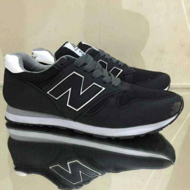 new balance 373