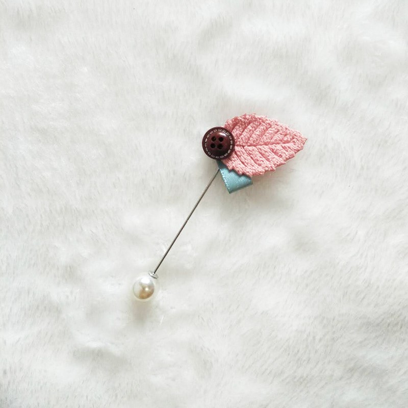 &quot;Elsa&quot; Tuspin Kancing Daun Mutiara, Bisa untuk Sweater, Blazer, atau Jilbab