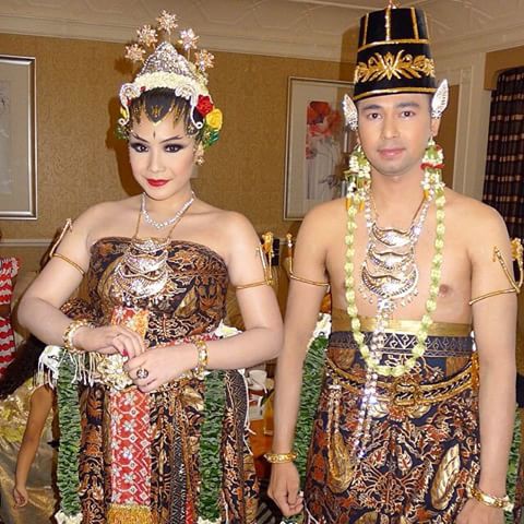 Jual DODOTAN ADAT JAWA- Dodotan Raffi Nagita/ Kebaya Basahan Modern