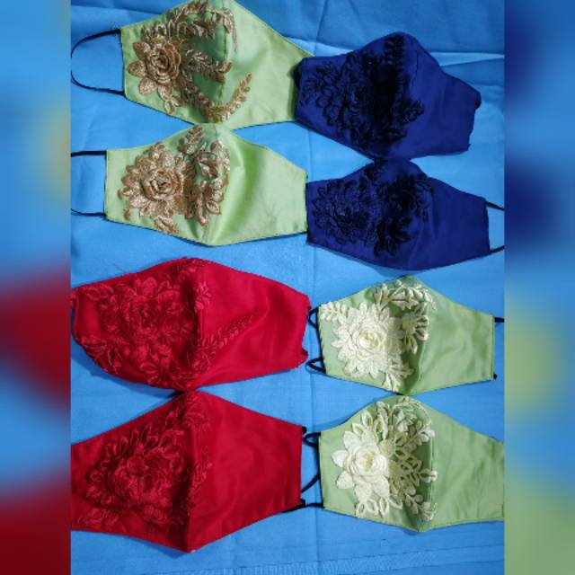 Masker kain motif bunga