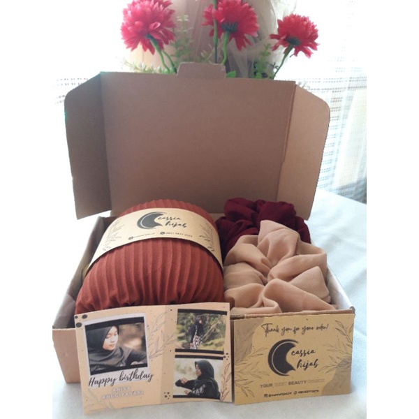 

Paket Hampers Hijab B (giftbox)