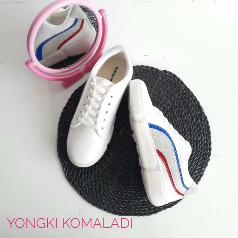 SNEAKERS YONGKI KOMALADI