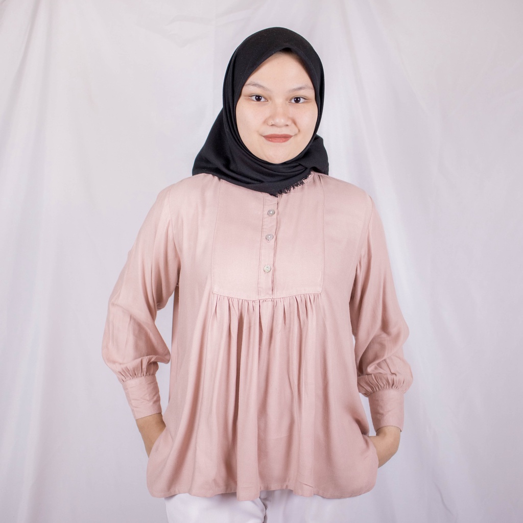 Baju Blouse Blus Kemeja Atasan Wanita Muslim Kerja Katun Satin Silk Rayon Uniqlo Premium Casual Kasu