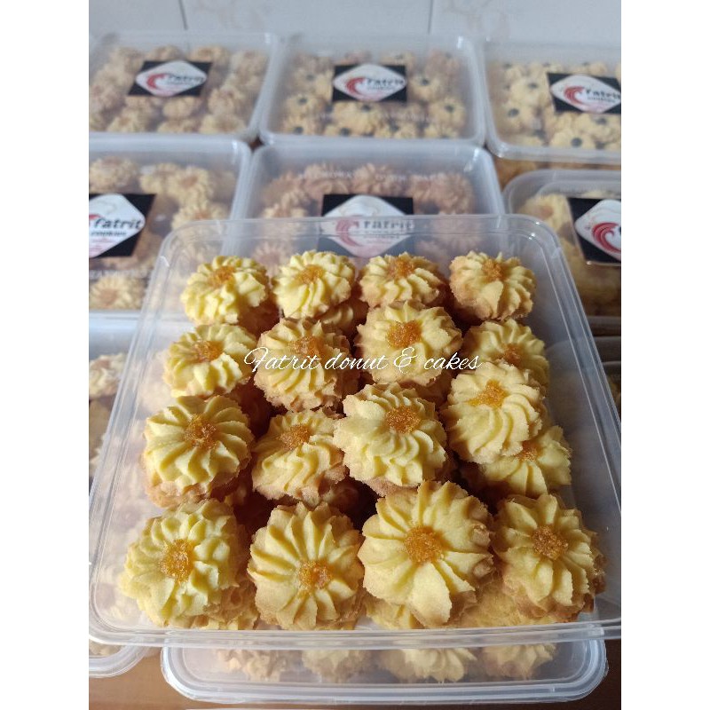 

semprit dahlia/semprit mawar/semprit susu/kuker mawar jadul 500gr