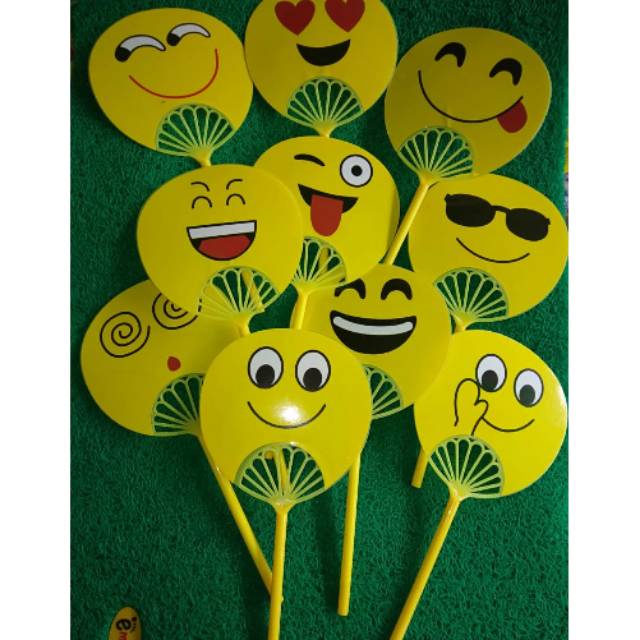 

Pulpen gel kipas karakter smile isi 12 pcs