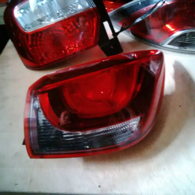 Stoplamp Lampu Belakang Mazda 2 Skyaktiv