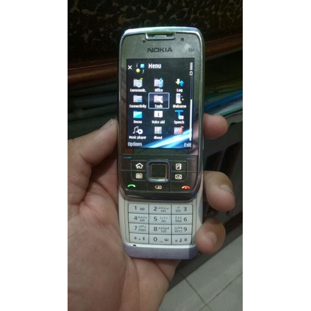 Nokia E66