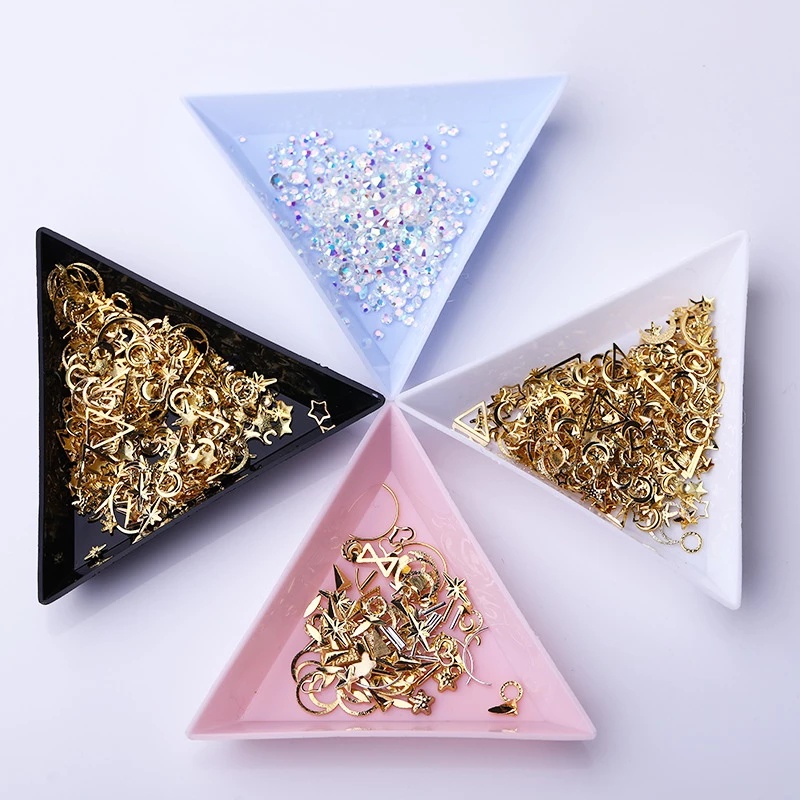 Manicure Storage Box / Plastic Rhinestone Triangle Plate