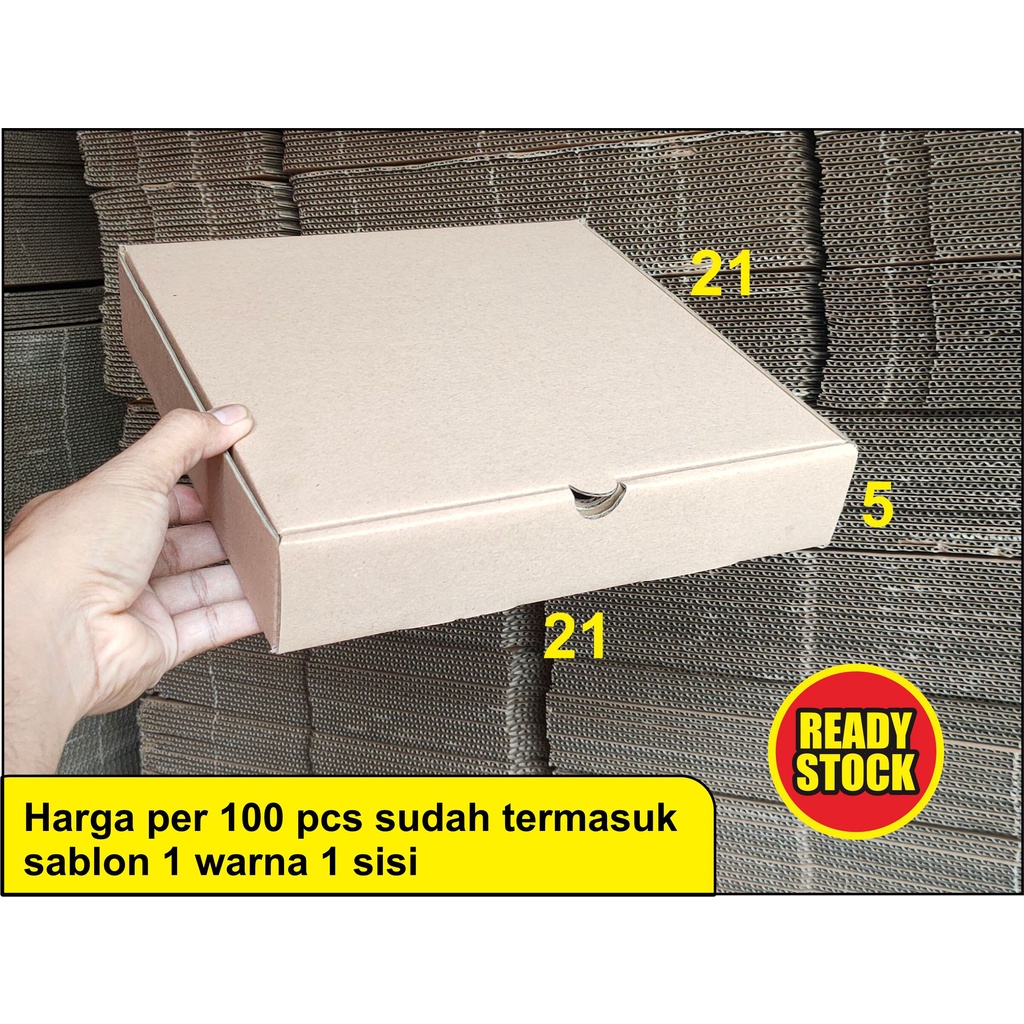 

100 pcs BOX PIZZA 21X21X5 cm + SABLON 1 WARNA 1 SISI