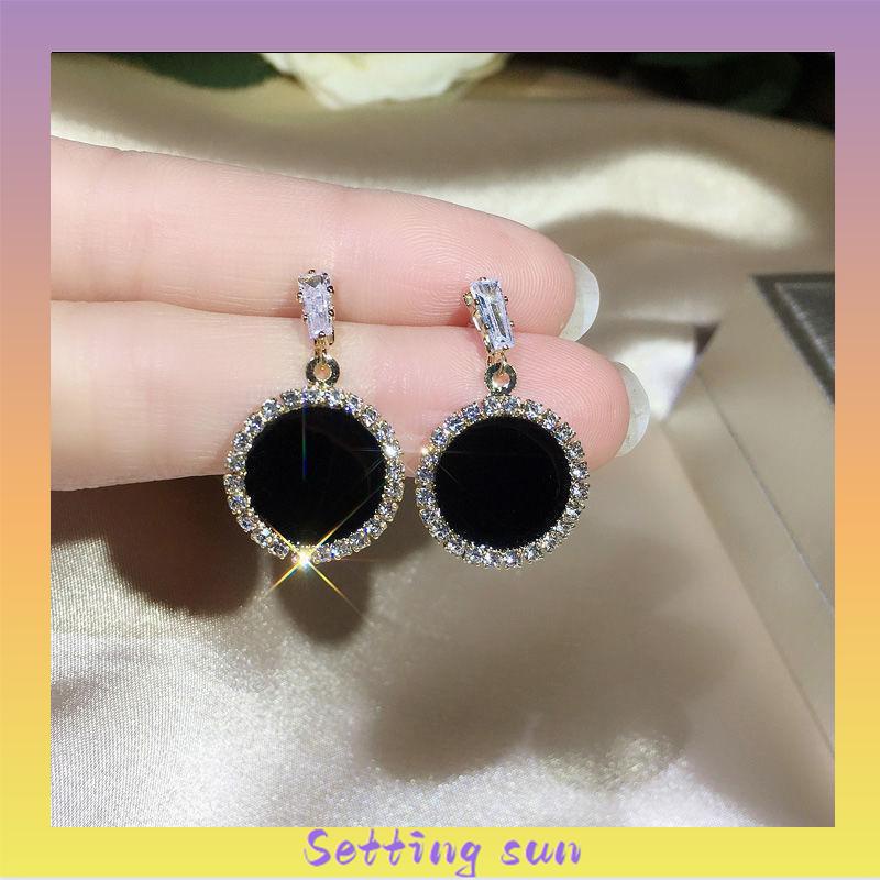 S925 Silver Needle Earrings Temperamen Fashion Kepribadian Anting Geometris Anting Wanita TN