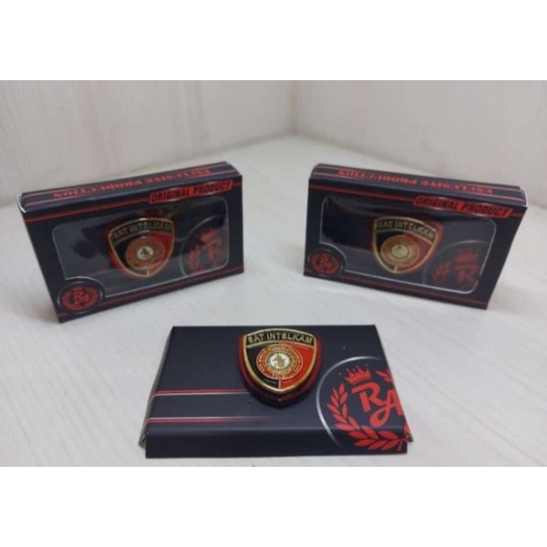 

Stok Terakhir FREE ONGKIR pin emblem intelkam SAT atau DIT kresna COD Berkualitas