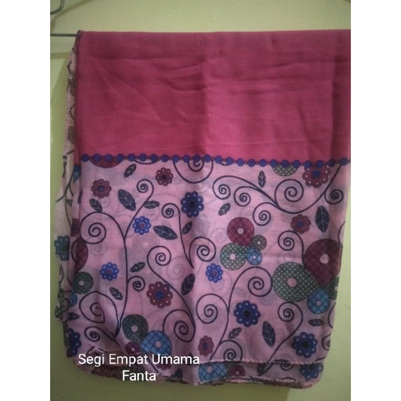 Jilbab Segi Empat Umama