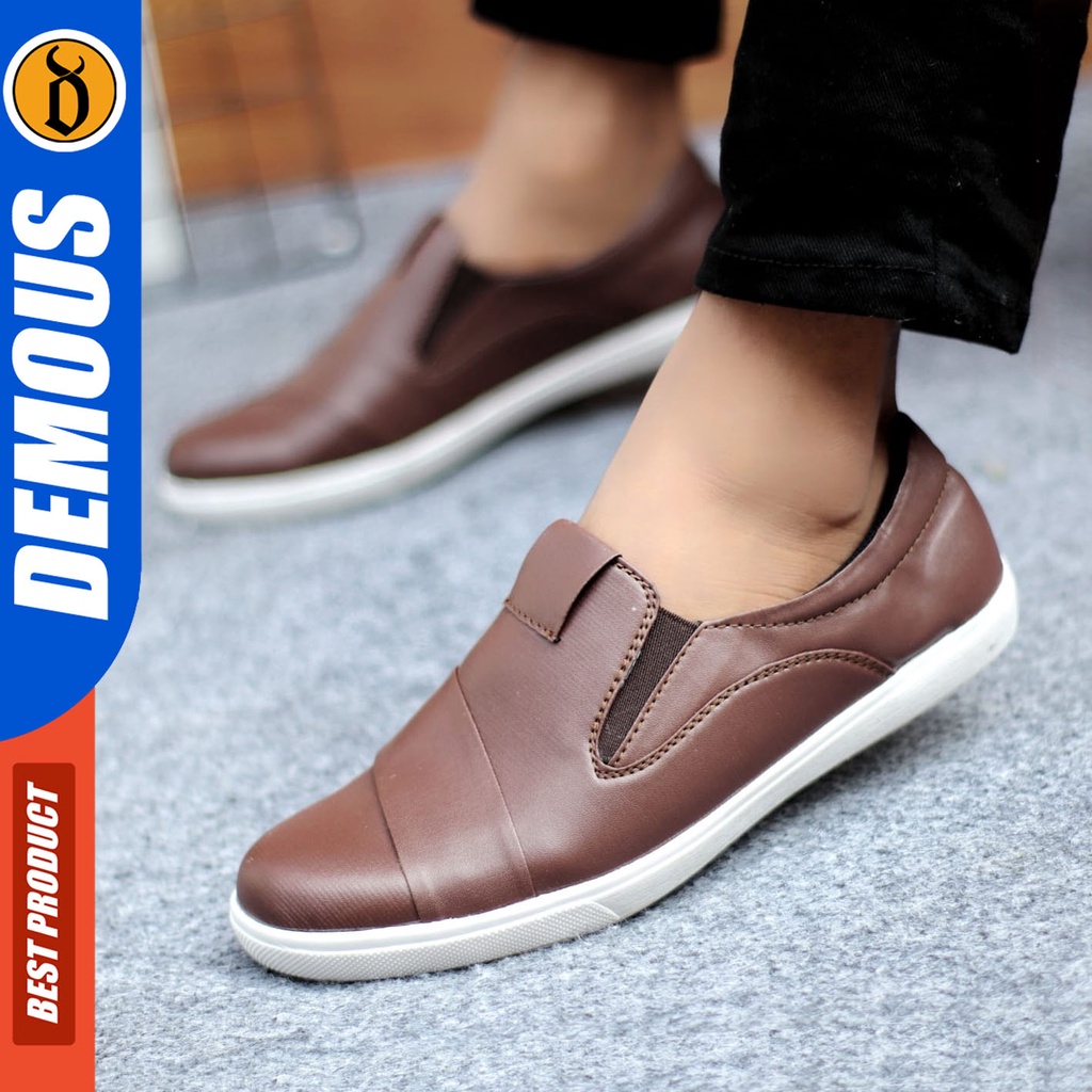 Sepatu Slip On Pria Sepatu Casual Pria Formal Kulit Pu Sepatu Pantofel Kerja Kantor Kuliah Kondangan Sepatu Slop Pria Sepatu Hitam Pria DEMOUS KAZABEL