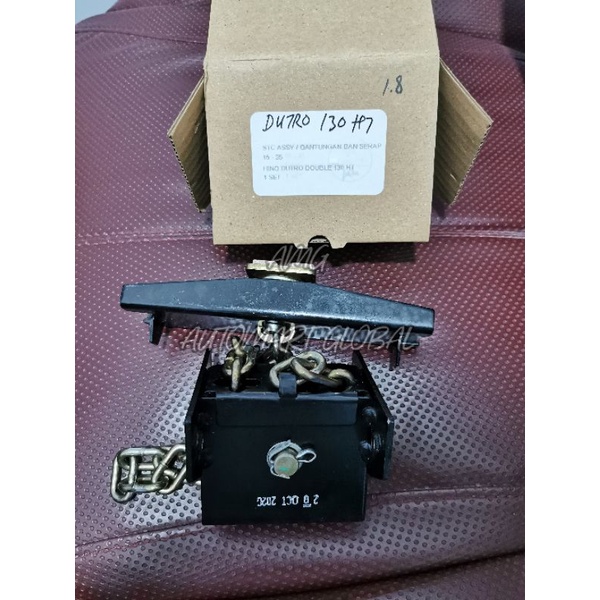 Gantungan ban serep dutro 130ht