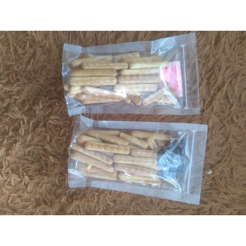 

Biskuit mini stik + cokelat glaze