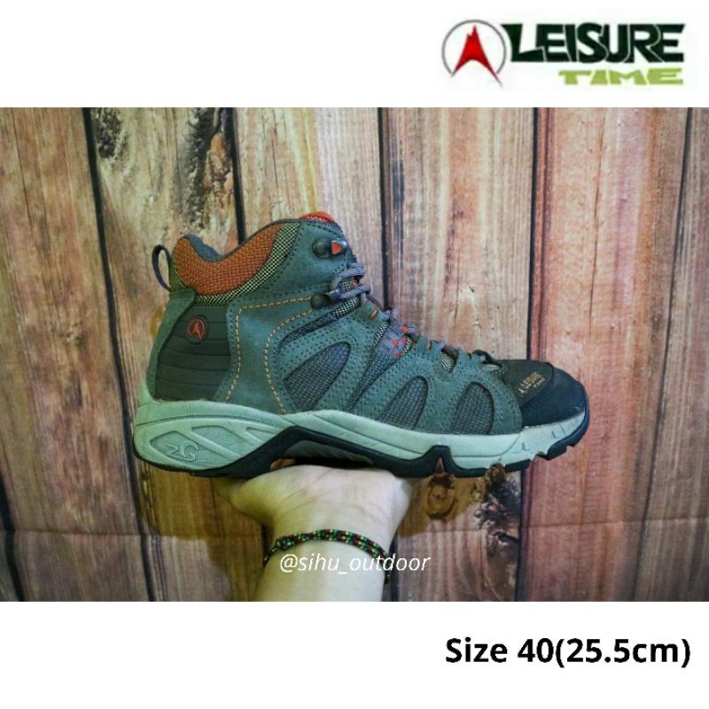 Sepatu Outdoor Leisure Time