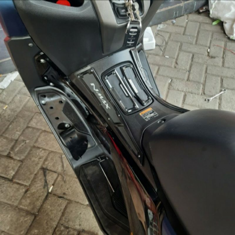 Tankpad karet Nmax 2020-2022 List MENGKILAP