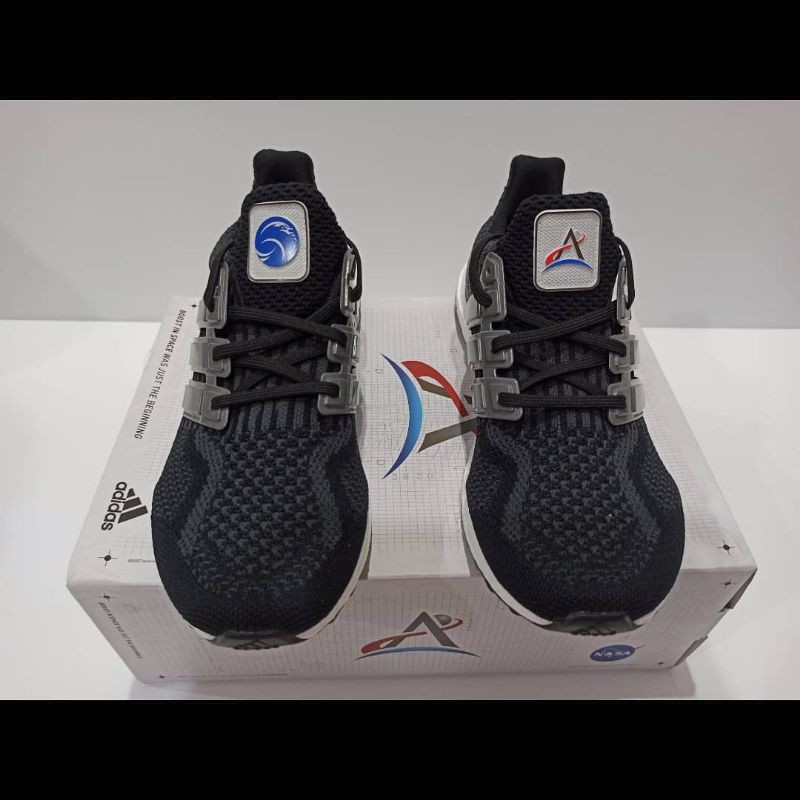 Adidas Ultraboost 5.0 DNA Nasa