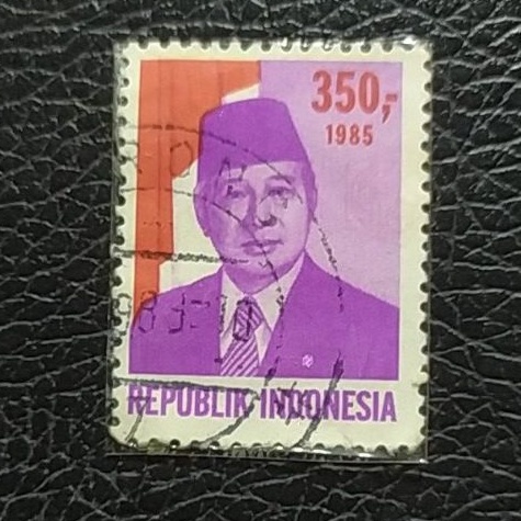 

perangko prangko 350 rupiah bpk pembangunan soeharto suharto thn 1985 used bekas